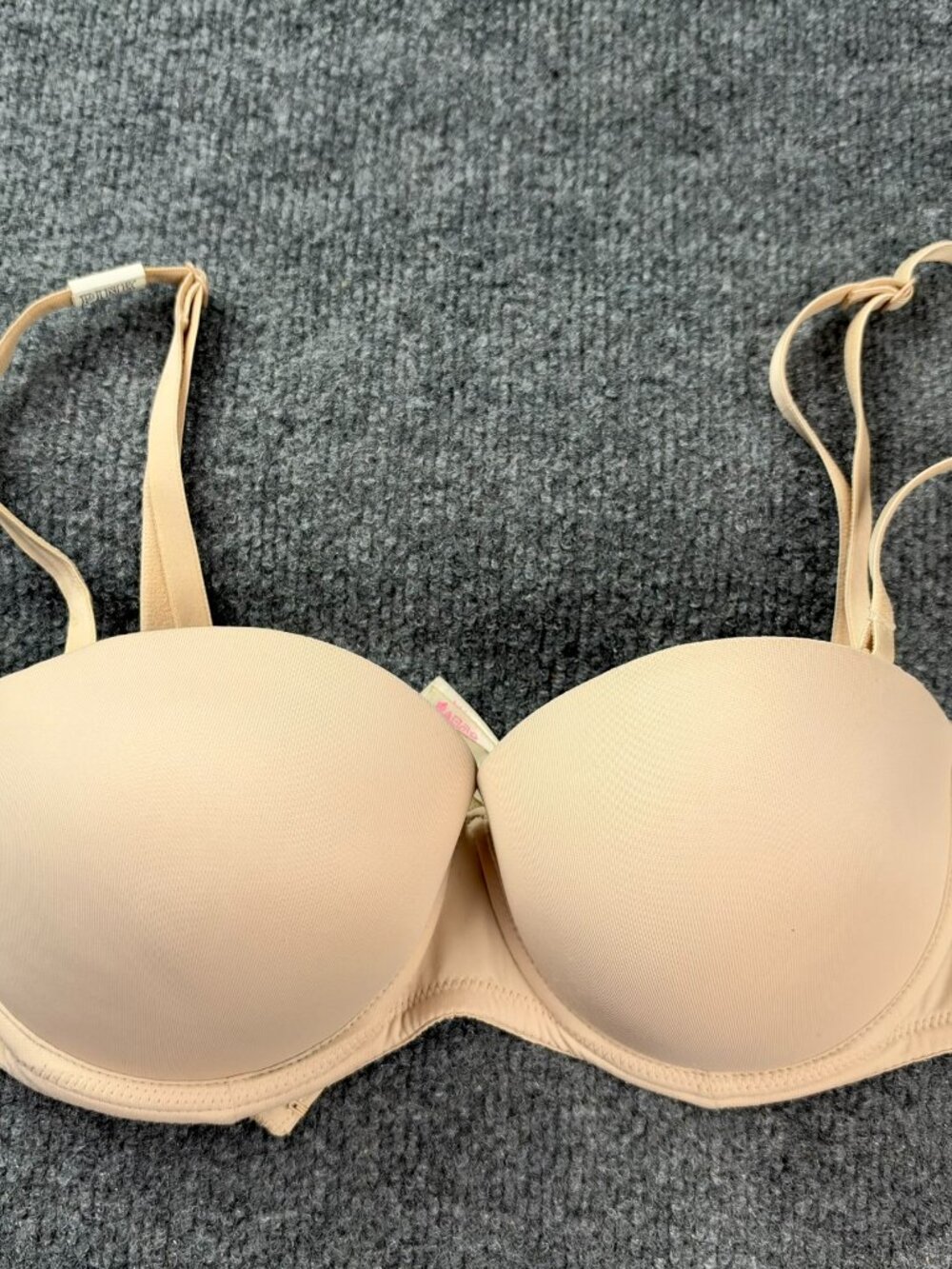 VS PINK Wear Everywhere Multi-Way Push-Up Underwire Bra 32D D70 Nude Tan Padded